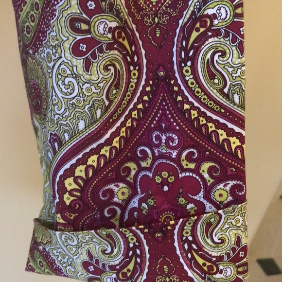 💜 Uncivilized Vintage fitted button down paisley wide lapel, split hem blouse - Picture 4 of 14